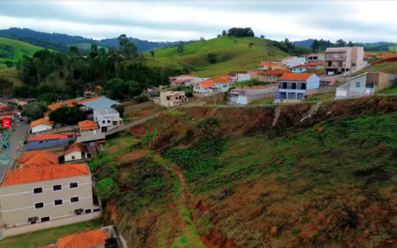 Terreno limpo é responsabilidade de todos!